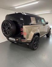 Vehicle image LAND ROVER Defender 110 4.4 V8 Octa