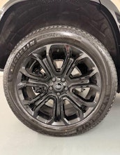 Vehicle image LAND ROVER Defender 110 4.4 V8 Octa