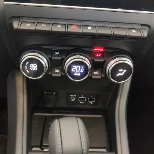 Vehicle image MITSUBISHI ASX