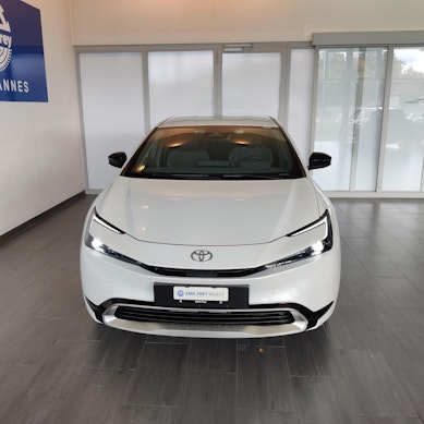 TOYOTA Prius 2.0 Plug-In-Hybrid Style 0 TOYOTA Prius 2.0 Plug-In-Hybrid Style 0