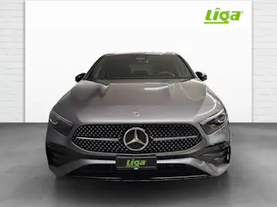 Mercedes-Benz A 200 AMG Line Night Star