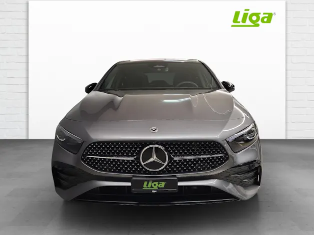 Mercedes-Benz A 200 AMG Line Night Star