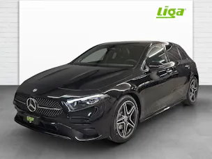 Mercedes-Benz A 200 AMG Line Night Star