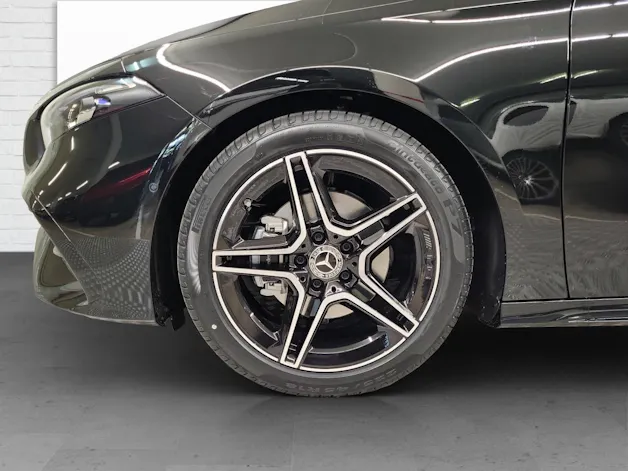Mercedes-Benz A 200 AMG Line Night Star