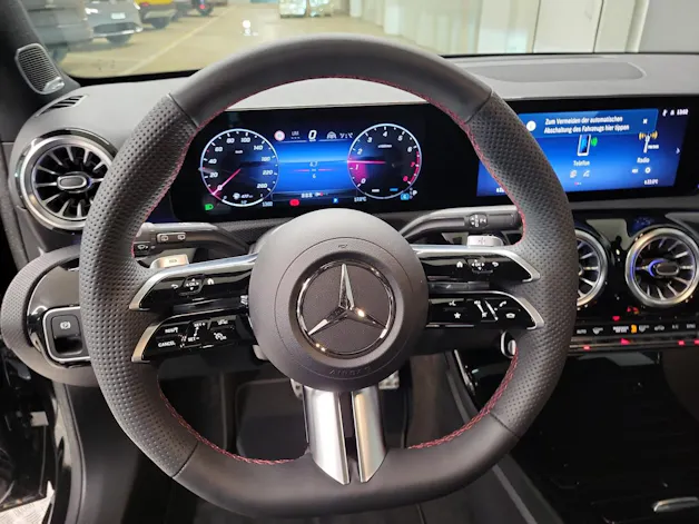 Mercedes-Benz A 200 AMG Line Night Star