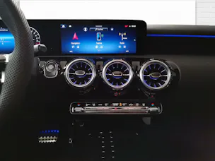 Mercedes-Benz A 250 e AMG Line EQ Star