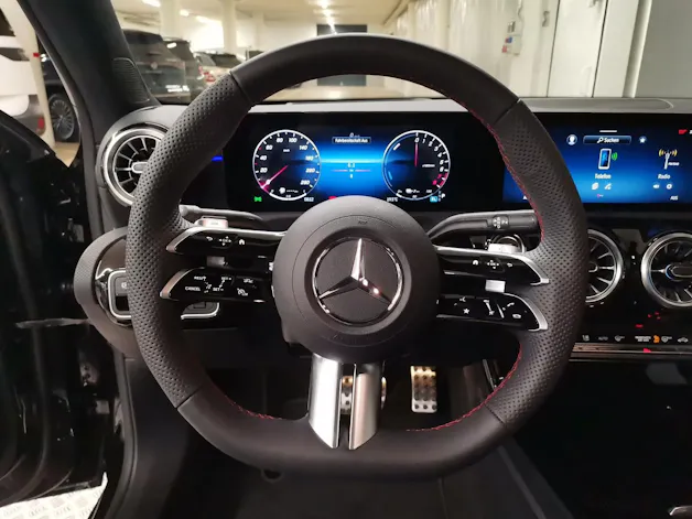 Mercedes-Benz A 250 e AMG Line EQ Star