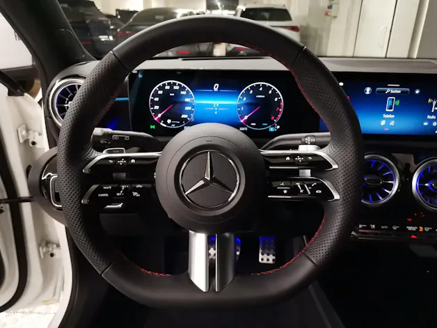 Mercedes-Benz A 250 AMG Line 4Matic