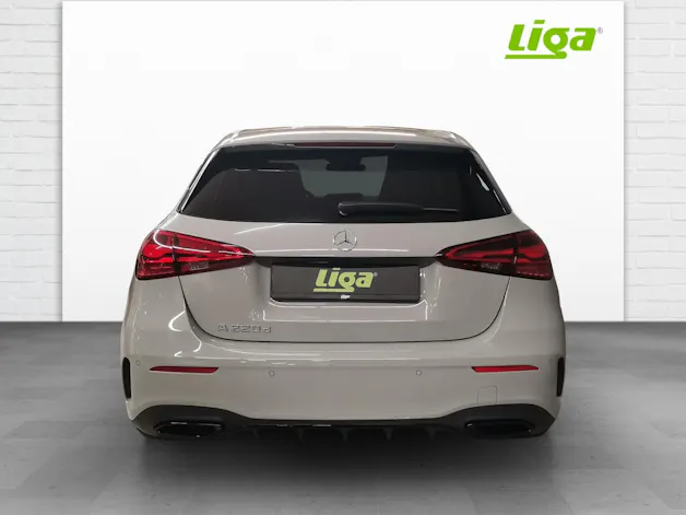 Mercedes-Benz A 220 d AMG Line