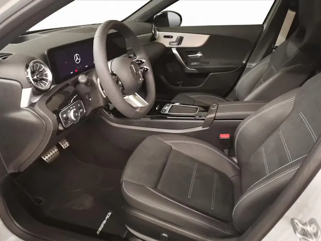 Mercedes-Benz A 220 d AMG Line