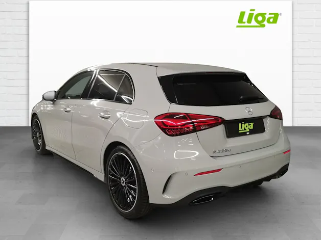 Mercedes-Benz A 220 d AMG Line