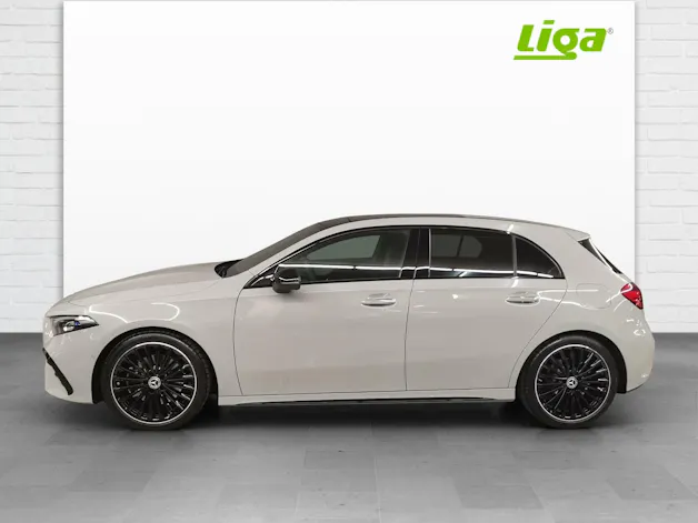 Mercedes-Benz A 220 d AMG Line