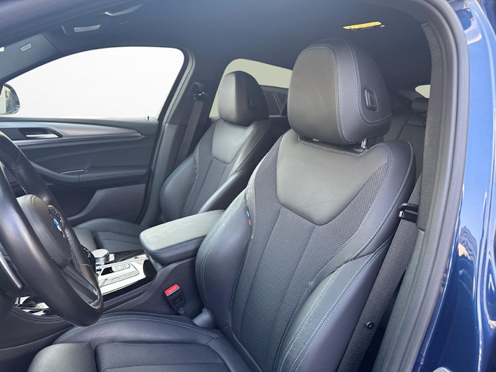 image du véhicule BMW X4