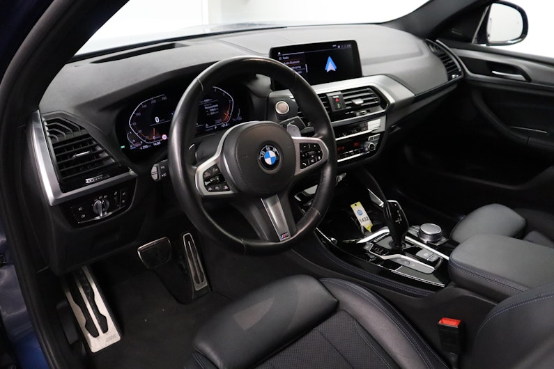 Vehicle image BMW X4