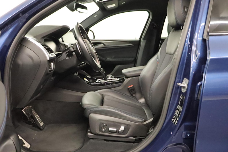 Vehicle image BMW X4