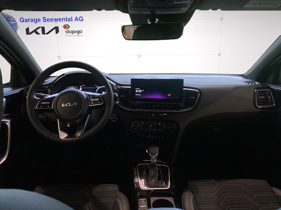 Vehicle image 11 Vehicle image 11