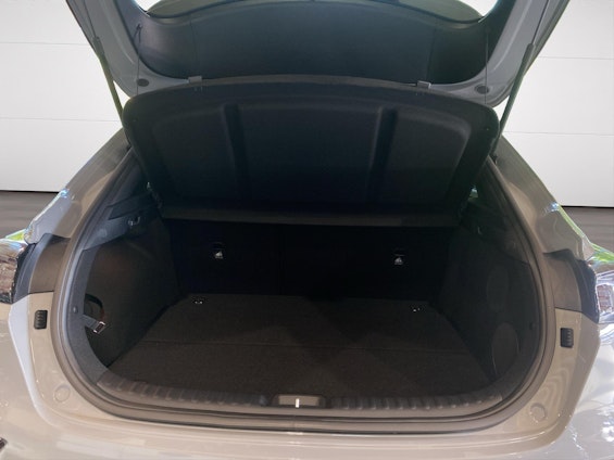 Vehicle image 12 Vehicle image 12