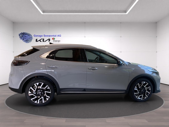 Vehicle image 6 Vehicle image 6