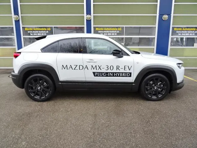 Mazda MX-30 e-Skyactiv R-EV Makoto