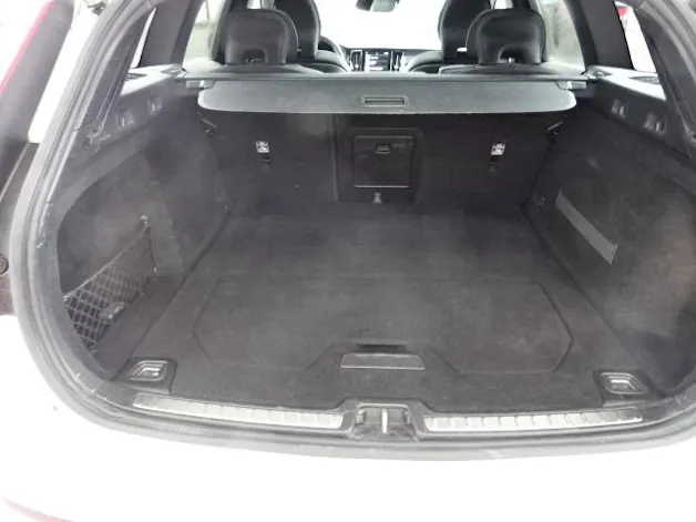 Volvo V60 2.0 T8 TE R-Design eAWD