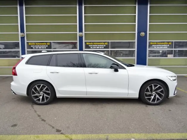 Volvo V60 2.0 T8 TE R-Design eAWD