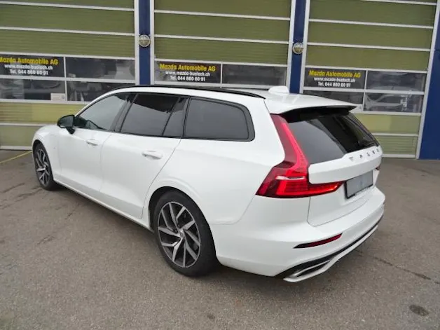 Volvo V60 2.0 T8 TE R-Design eAWD