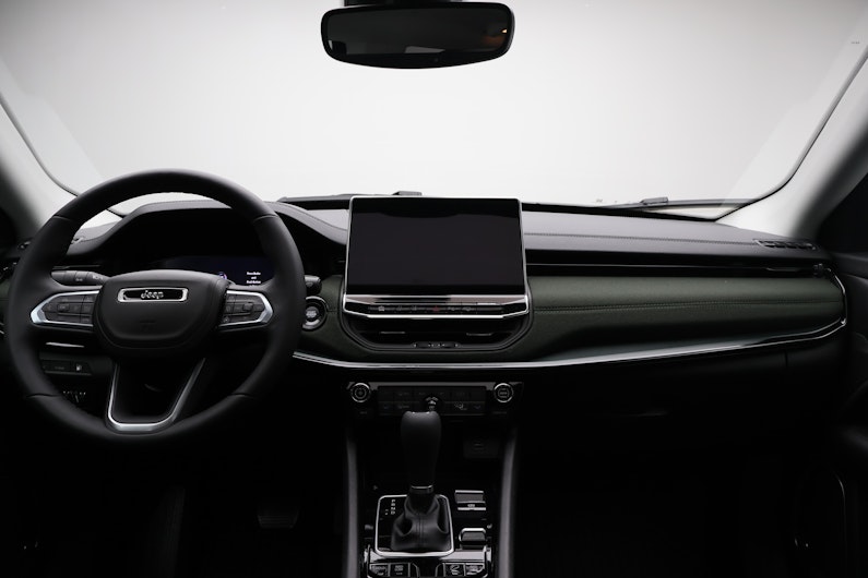 Vehicle image JEEP COMPASS