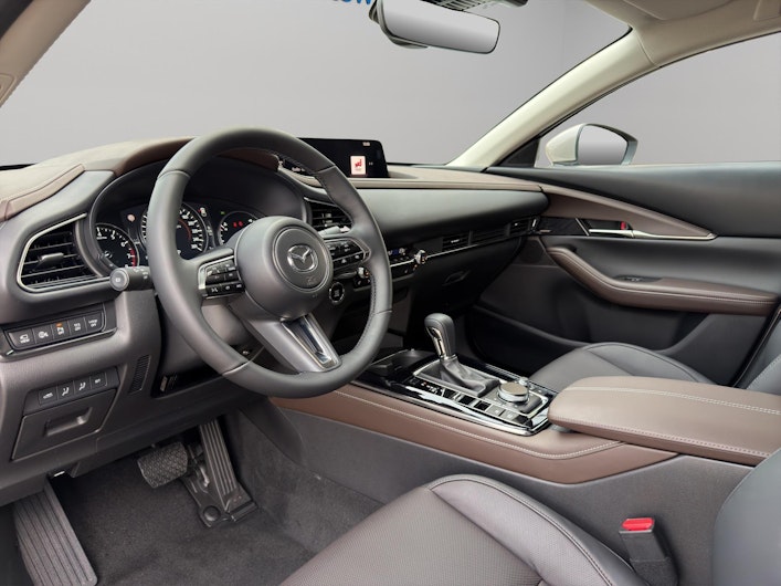 Vehicle image MAZDA CX-30