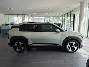 Kia EV3 81 kWh Earth+