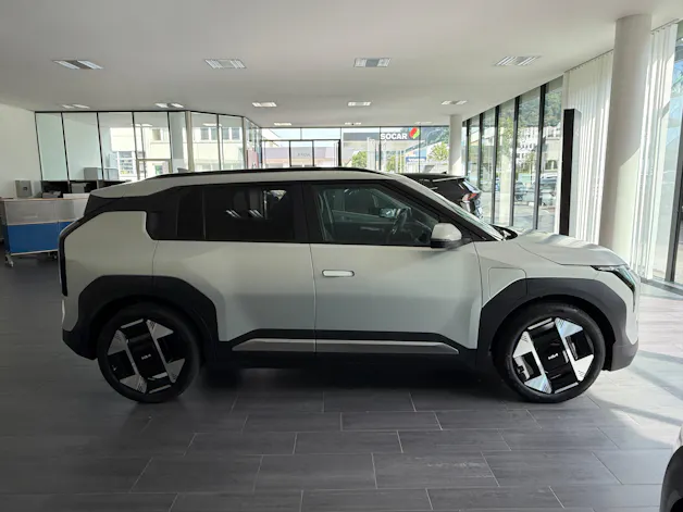 Kia EV3 81 kWh Earth+