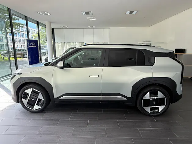 Kia EV3 81 kWh Earth+