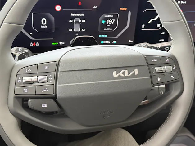 Kia EV3 81 kWh Earth+