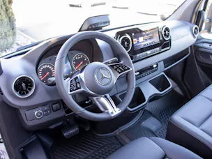 Mercedes-Benz Sprinter 317 CDI PRO CH Standard