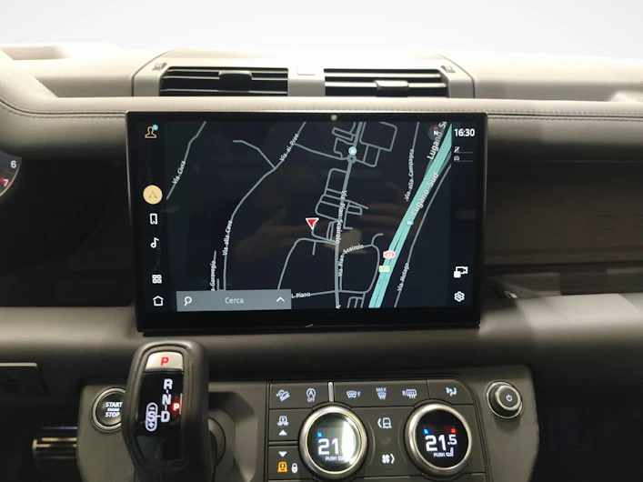 image du véhicule LAND ROVER DEFENDER