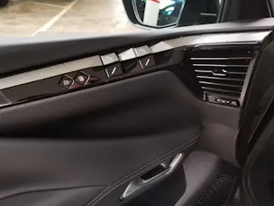 DS Automobiles 4 1.6 E-Tense Trocadero