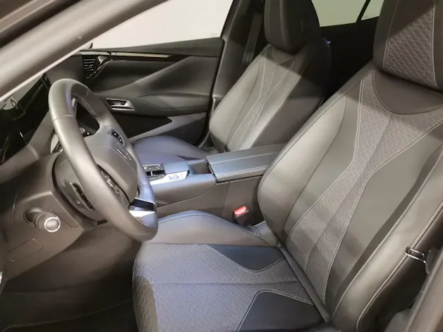DS Automobiles 4 1.6 E-Tense Trocadero
