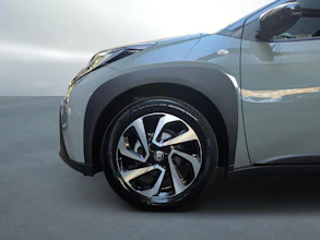 https://vehicle.imgix.net/3985312/3b940866-0abd-496e-82c7-43390b61abb4.jpg