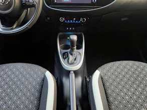 https://vehicle.imgix.net/3985312/4d8a0c69-6224-468b-a489-9fd7d71b5653.jpg