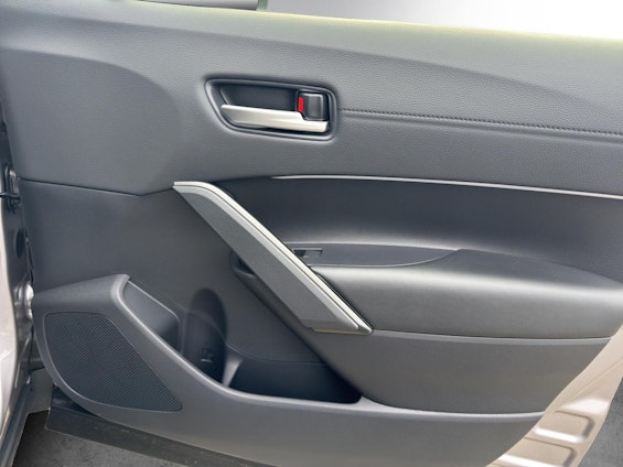 Vehicle image 15 Vehicle image 15