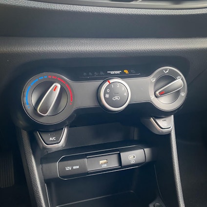 Vehicle image 25 Vehicle image 25