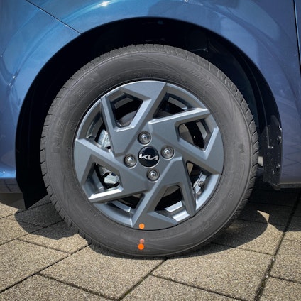 Vehicle image 2 Vehicle image 2