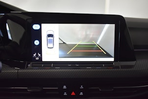 Vehicle image VW Golf VIII Variant 2.0 TSI R-Line DSG 4motion