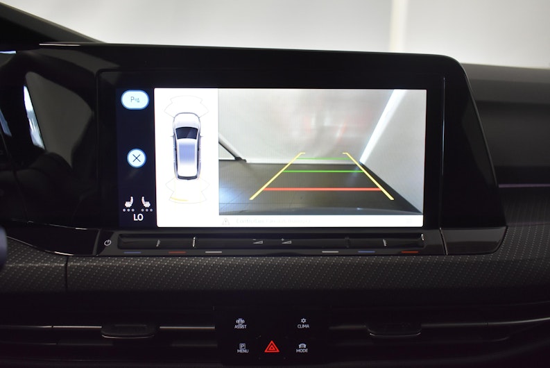 Vehicle image VW GOLF