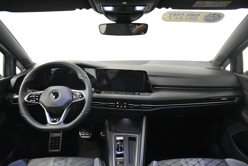 Vehicle image VW GOLF