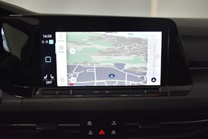 Vehicle image VW Golf VIII Variant 2.0 TSI R-Line DSG 4motion