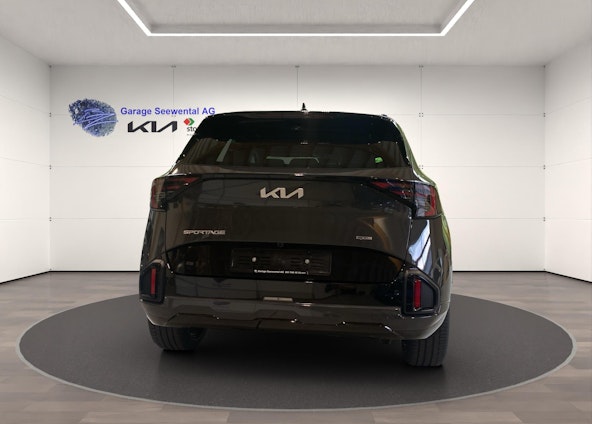 Vehicle image 4 Vehicle image 4