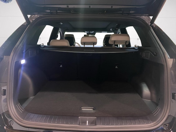 Vehicle image 13 Vehicle image 13