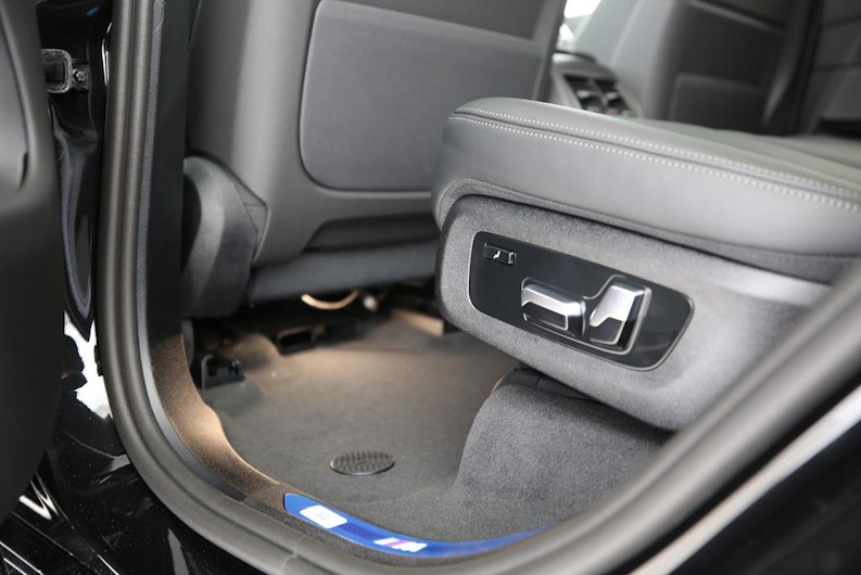 Vehicle image BMW X5