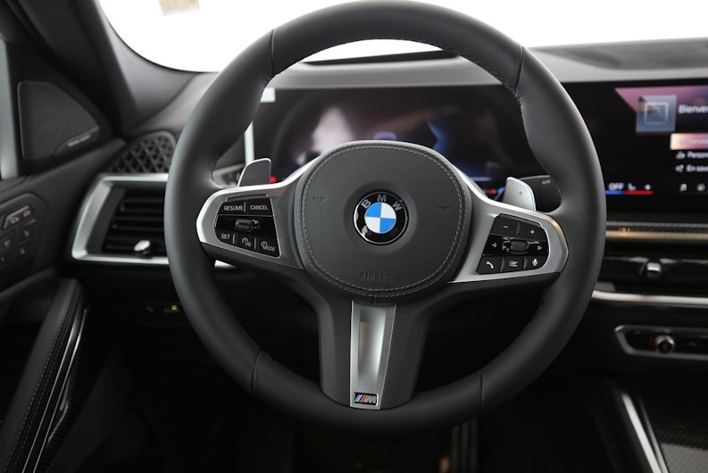 Vehicle image BMW X6