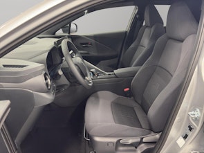 Vehicle image TOYOTA C-HR 2.0 PHEV Swiss Edition